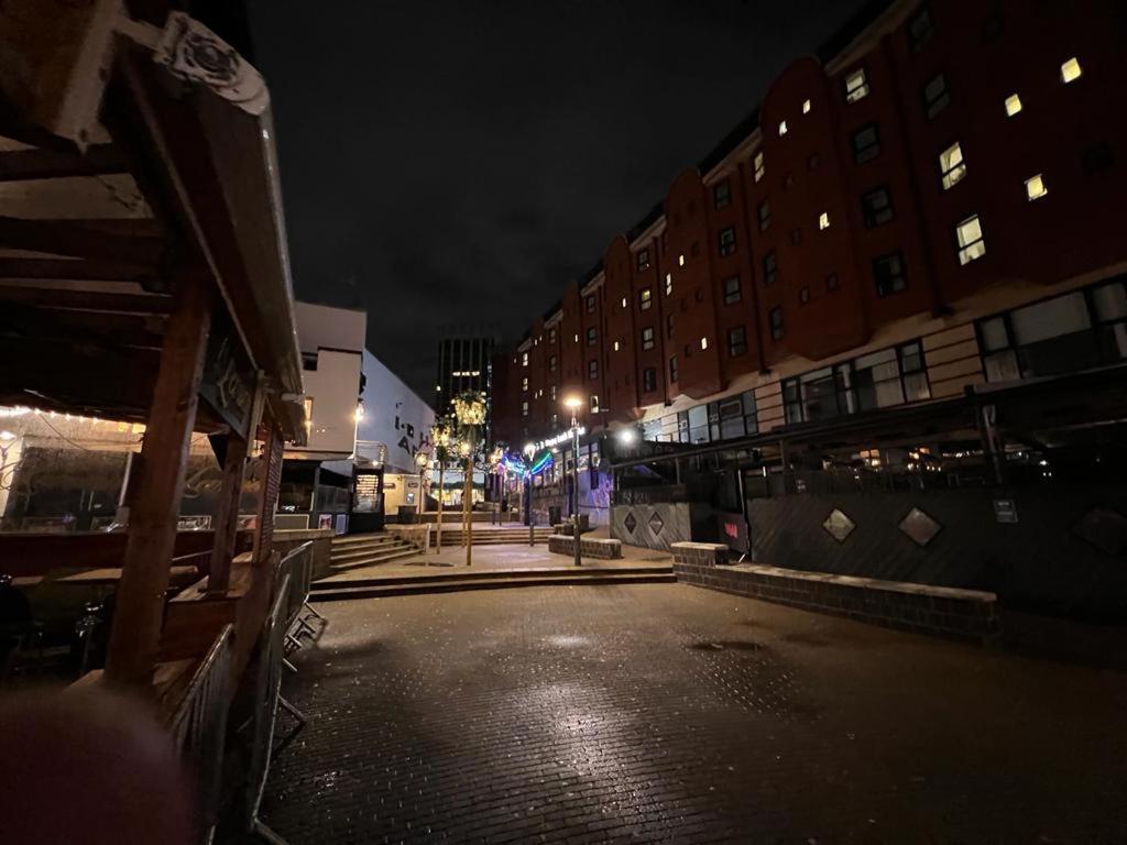 Celaka Birmingham Central Apartment, Free Indoor Parking Εξωτερικό φωτογραφία